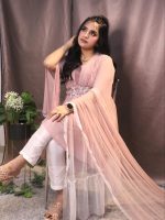 Superficial Pink Detailing Outfit